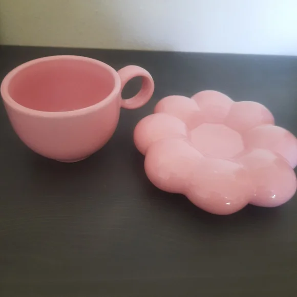 Ceria Pink Cloud Saucer & Cup Set - Picture 4 of 8